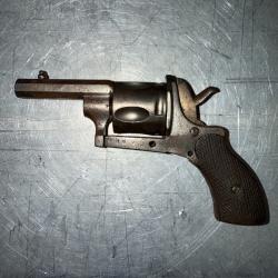 REVOLVER BULLDOG POUDRE NOIRE POUR A RESTAURER OU POUR PIECES 320 bulldog