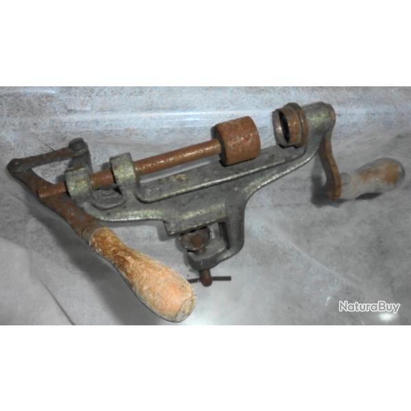 sertisseur pour cartouche de chasse trs robuste - MHB en calibre 12