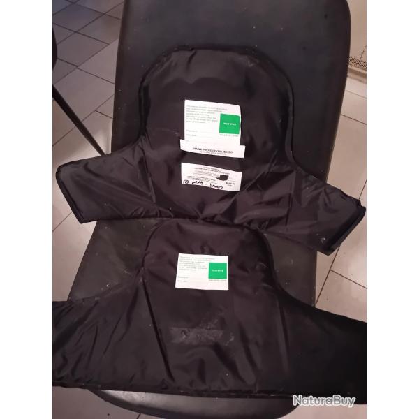 Enchre lot de 2 plaques balistiques contre les armes de poings et les lames HAWK 56x33 cm