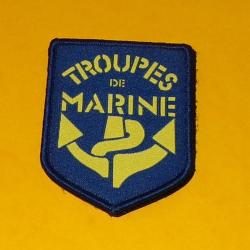 TISSU PATCH :&nbsp;TROUPES DE MARINE , AVEC VELCRO   , HAUTEUR  8 CM , BON ETAT VOIR PHOTO . POUR TOUT RE