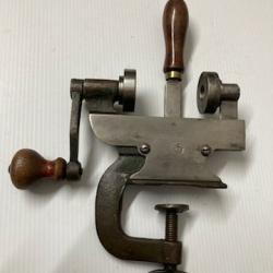 GROS SERTISSEUR CAL?  MARQUE 170 TER  LR N&deg;198