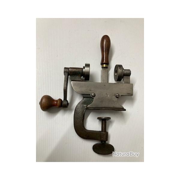 GROS SERTISSEUR CAL?  MARQUE 170 TER  LR N�198