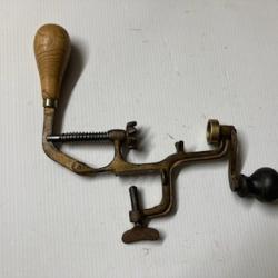 SERTISSEUR CAL16  N&deg;200