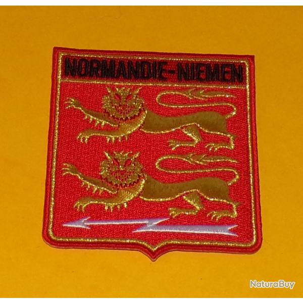 TISSU PATCH :� NORMANDIE - NIEMEN�� , DIAMETRE 9 CM , BON ETAT VOIR PHOTO . POUR TOUT RENSEIGNEMENT