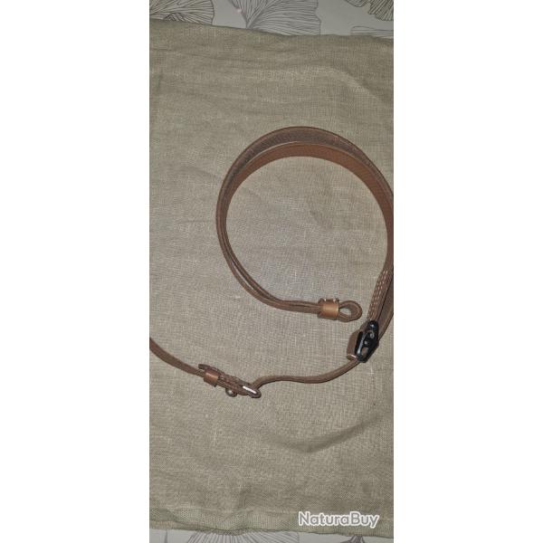 bretelle en cuir marron claire  pour 98 K