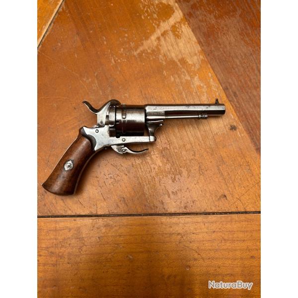 Revolver 7 mm  broche franais LAINE poque Napolon III