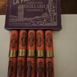 Boîte de10 cartouches anciennes cal 12 Italie  douilles  cartons