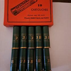 Boîte de 10 belles et rares cartouches anciennes cal 12 douilles  plastiques  3 B clever