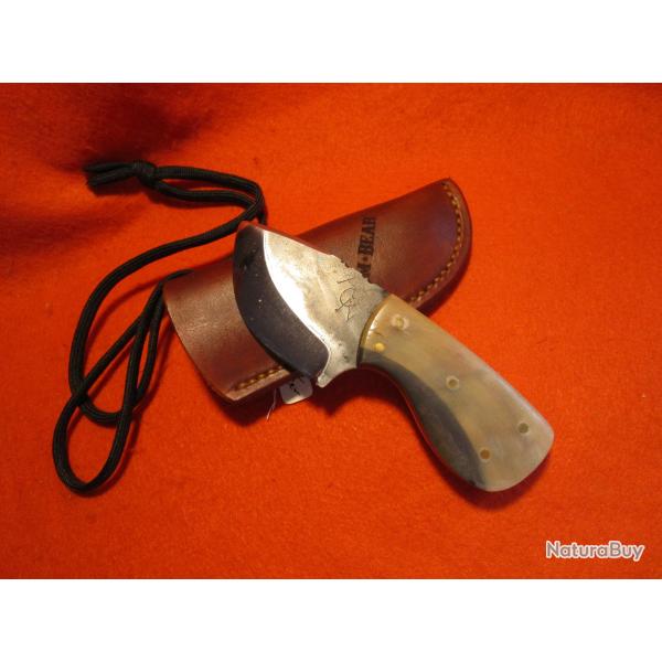 COUTEAU ARTISANAL forg� l' ATELIER DE L'OURS NOIR EDC petit tour de cou TOM BEAR chasse camping