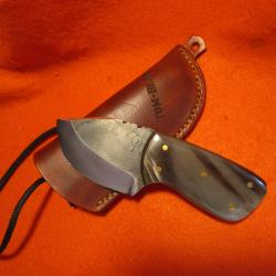 COUTEAU ARTISANAL forgé l' ATELIER DE L'OURS NOIR EDC petit tour de cou TOM BEAR chasse camping 2