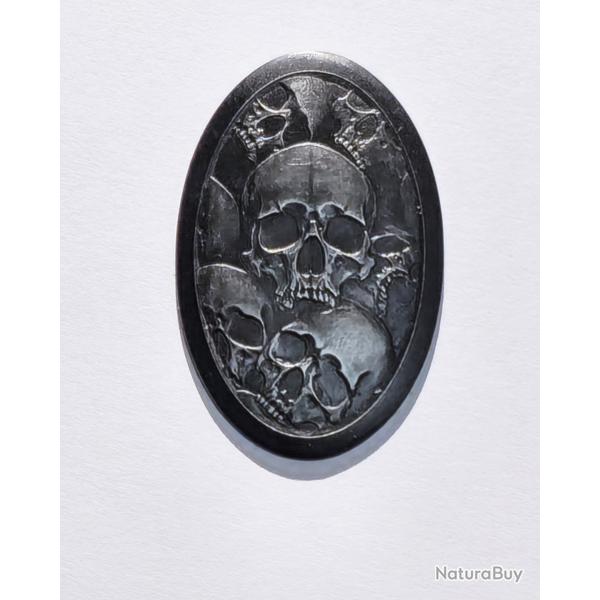 Calotte avec des cr�nes