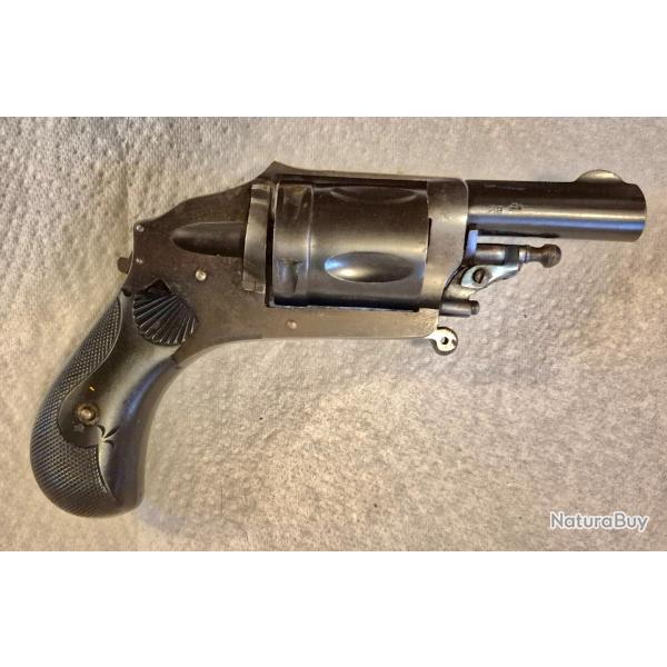 Magnifique Revolver SAINT ETIENNE 8mm92 A POUDRE VIVE APTES aux tirs