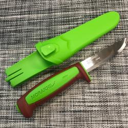 Couteau de randonn&eacute;e &laquo;&nbsp;Morakniv carbone&nbsp;&raquo;