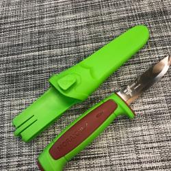 Couteau de randonn&eacute;e &laquo;&nbsp;Morakniv inox&nbsp;&raquo;