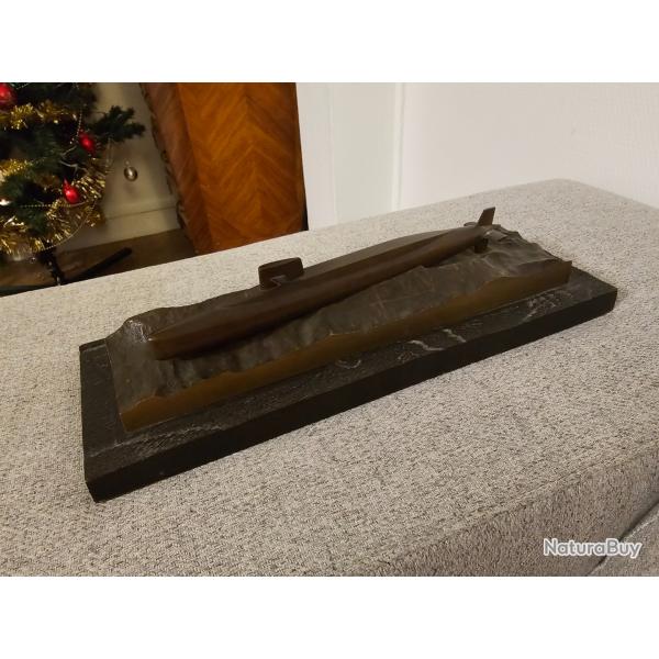 Sculpture en Bronze sous marin " le redoutable " sign� Bl�as