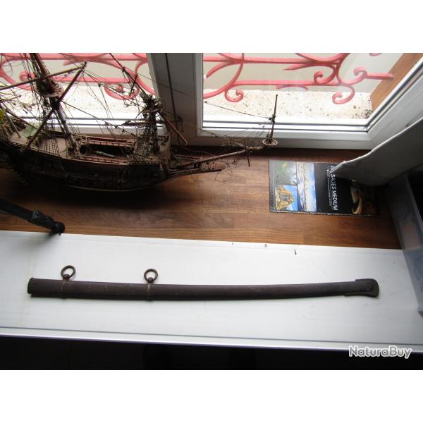 Fourreau 3 de sabre  L 895mm