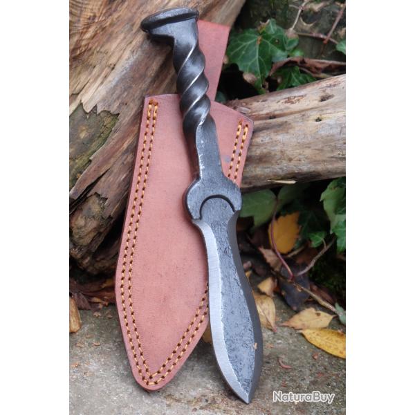 Couteau Dague Wrench Sgian Dubh Spike Medieval Forg�e Dans un Clou de Rail Acier Carbone Etui Cuir
