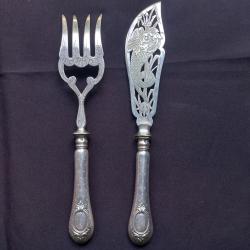 SUPERBE ANCIENNE PELLE A POISSON en ARGENT collection