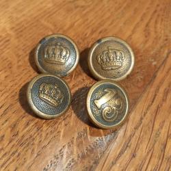 Lot de quatre boutons allemands