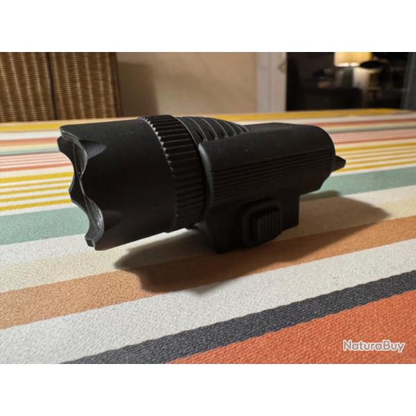 Lampe tactique pour airsoft