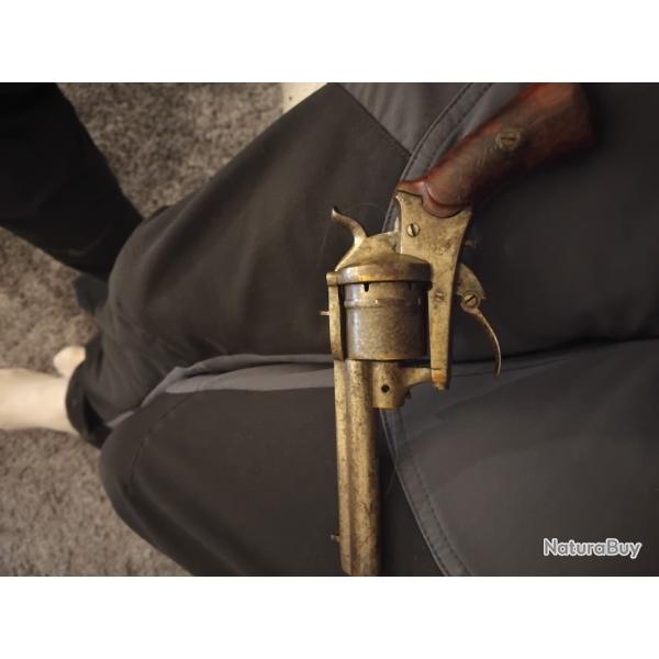 Revolver a broche LeFaucheux( 1850-1870)