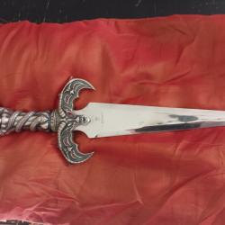 DAGUE DE COLLECTION CRANE DE DEMON CIMMERIEN DE CONAN LE BARBARE