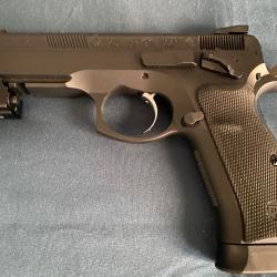 Pistolet airsoft cz son 01 SHADOW CALIBRE 4.5mn CO2 1.6 joules 95MS VENDU AVEC VISEUR    INFRAROUGE