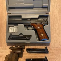 Browning Buckmark 22 LR