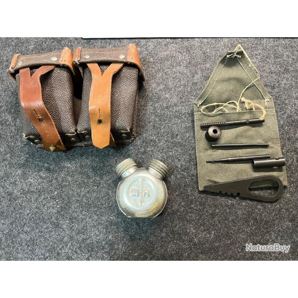 Ensemble de fusil Mosin Nagant Russe 91/30 (Cartouchi�re + Kit nettoyage + Huilier)