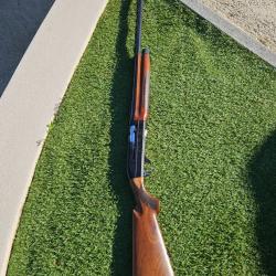 Benelli semi automatique calibre 12/70