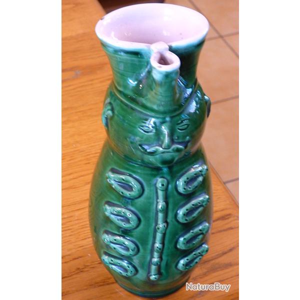 SUPERBE ET TRES VIEUX CRUCHON ANTROPOMORPHE POUR /FONCTION ET COLLECTION - COULEUR VERTE BRILLANTE