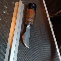 Cordonnier coutelier travail du cuir ancien couteau Tranchet coupe parfaite tr&egrave;s beau manche