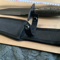 Poignard de chasse style rambo