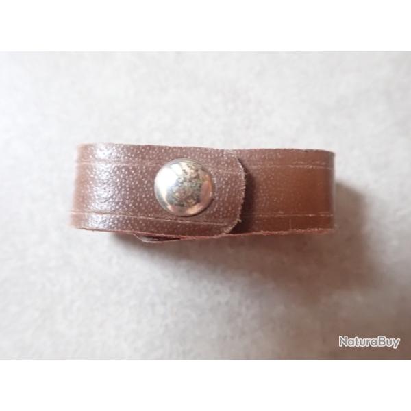 Passant de bretelle, ceinture, ...