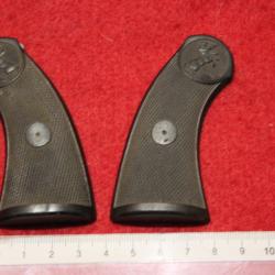 Plaquettes de revolver ''CENTAURE '' ??? 32/38