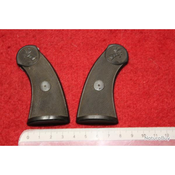 Plaquettes de revolver ''CENTAURE '' ??? 32/38