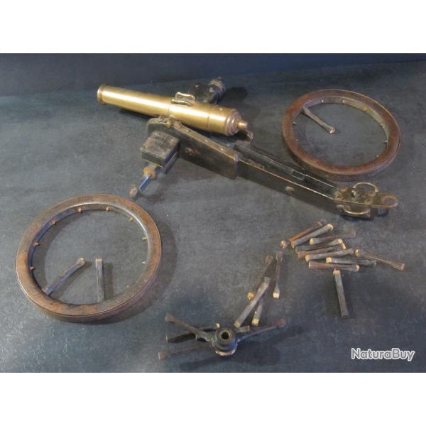 Mod�le r�duit canon d'artillerie � remonter