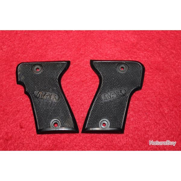 Plaquettes de pistolet MAB modele C