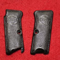 Lot de Plaquettes de pistolet ASTRA 300