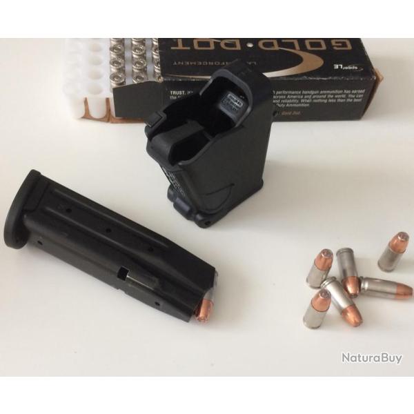 Chargette UpLULA maglula. 9mm au 45ACP occasion. Les munitions ne sont l� que pour la d�monstration.