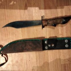 dague de chasse avec manche pièd de cerf verritable