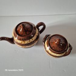 petite th&eacute;i&egrave;re, cafeti&egrave;re, mod&egrave;le MARY de Sarreguemines, vintage