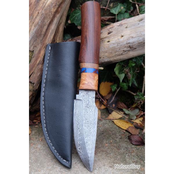 Puukko XXL Couteau Damas Lame 256 Couches Lame Drop Point Manche Bois Rose Fabric Artisan Etui Cuir