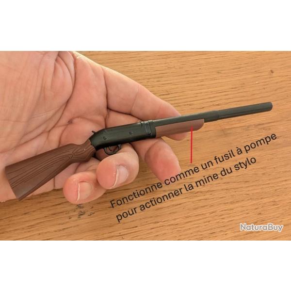 STYLO FUSIL A POMPE 19CM DE LONG CROSSE 2 CM DE LARGE LA BILLE SE RETRACTE AVEC LA POMPE DU FUSIL !