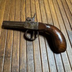 PISTOLET À COFFRE PERCUSSION PARFAITEMENT FONCTIONNEL CHEMINÉE NEUVE