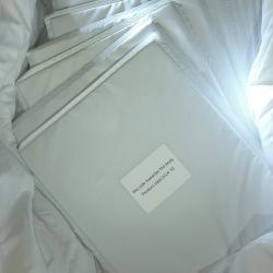 2 plaques anti-traumatique. Compatibilit&eacute; de taille 10"x12" (25cm x 30cm)