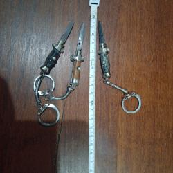 Couteau ancien pliant a syst&egrave;me automatique lot de 3 couteaux.