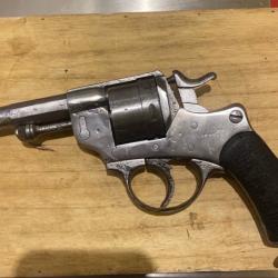 Revolver chamelot delvigne