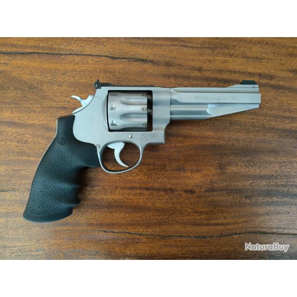 REVOLVER SMITH et WESSON 357/38Modle :627  . 5 pouces Performance Center