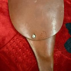 Étui en cuir pour revolver
